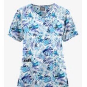 Uniform advantage ✨NEW ✨nurse scrub top Tropical Blue hawaii pattern